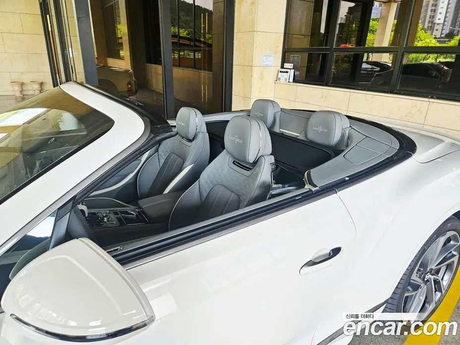 Bentley Continental 2025 4.0 автомат (гидро), фото 8 Bentley Continental 2025 4.0 автомат (гидро), фото 8