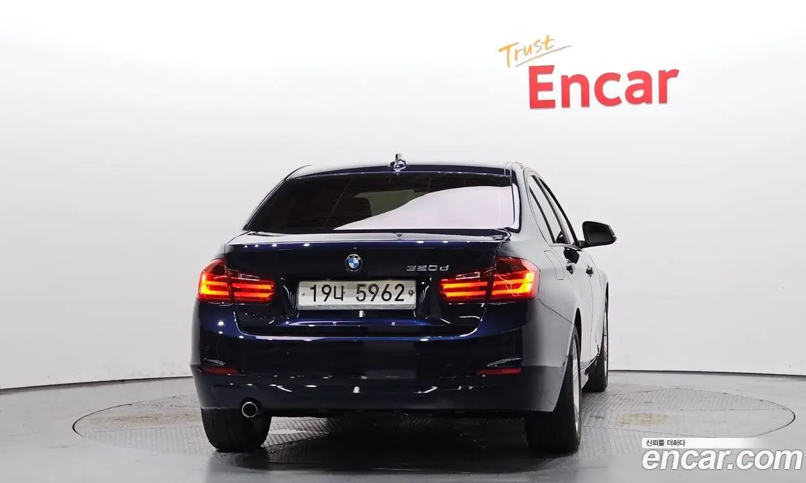 BMW 3 серия 2012 2.0 автомат (гидро), фото 4