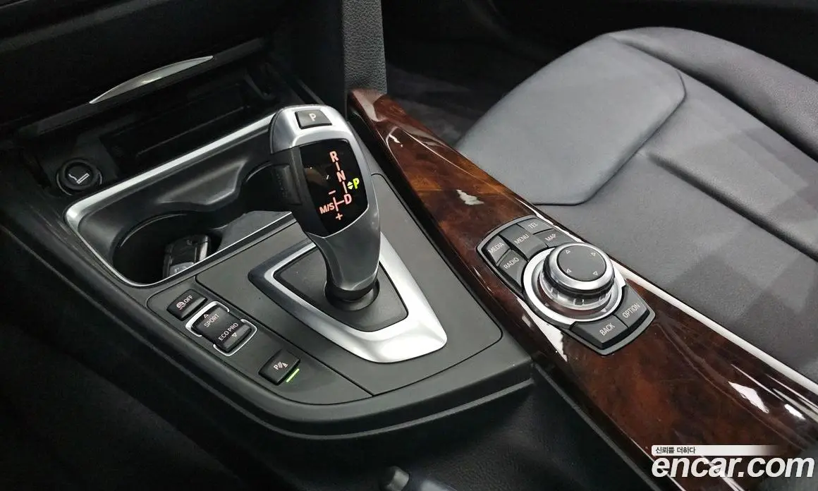 BMW 3 серия 2012 2.0 автомат (гидро), фото 9