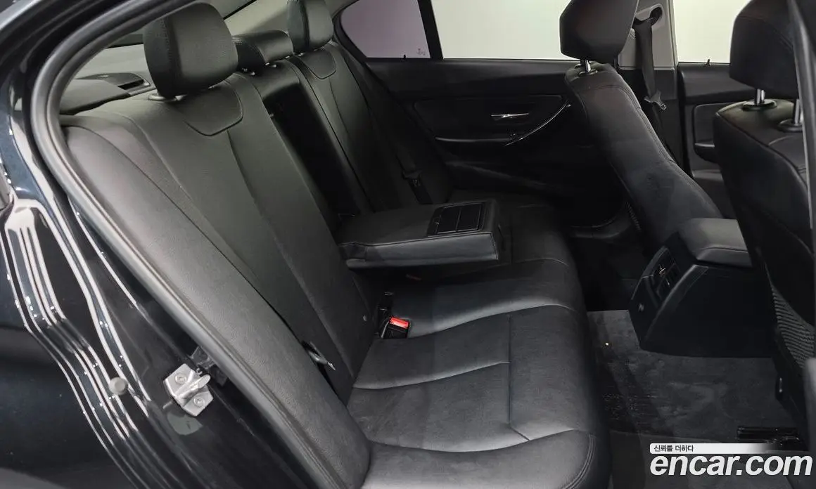 BMW 3 серия 2017 2.0 автомат (гидро), фото 12