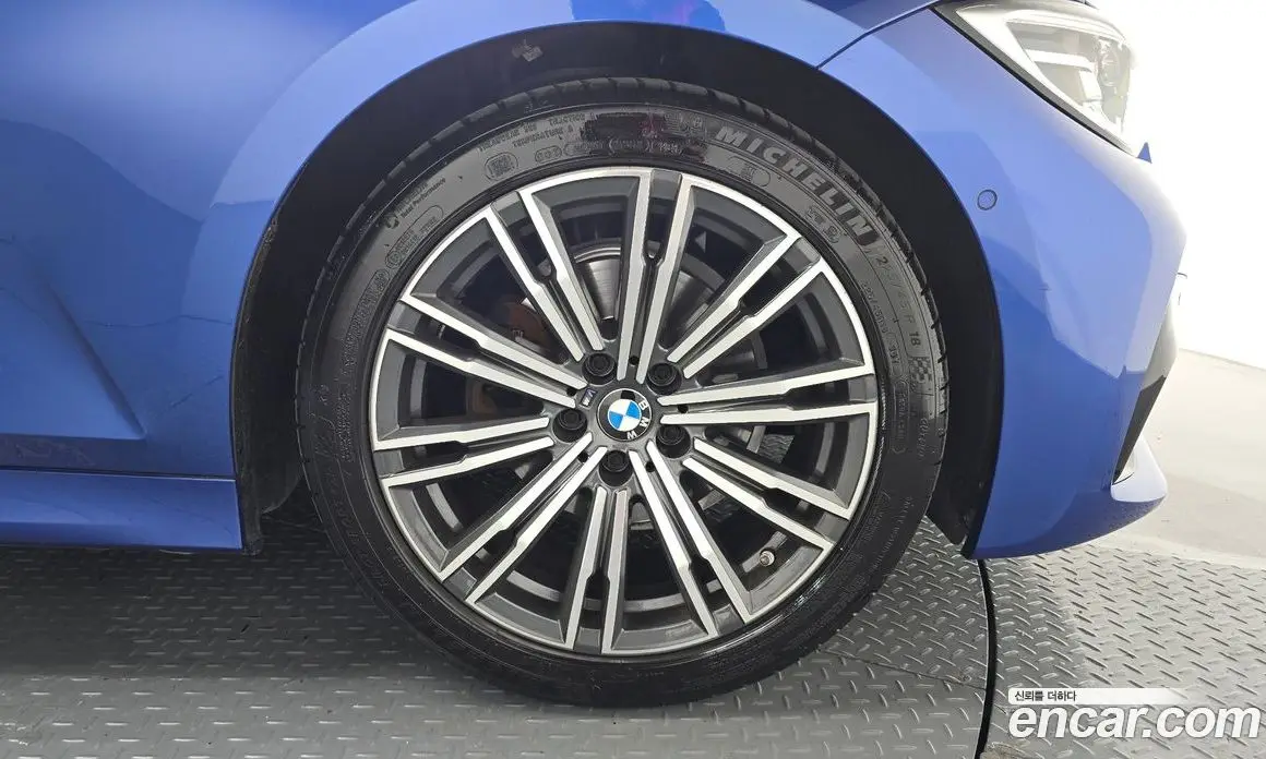 BMW 3 серия 2021 2.0 автомат (гидро), фото 7