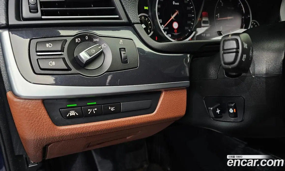 BMW 5 серия 2016 2.0 автомат (гидро), фото 14