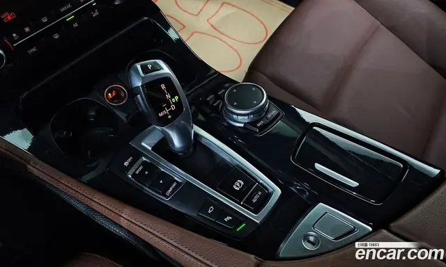 BMW 5 серия 2016 2.0 автомат (гидро), миниатюра 9