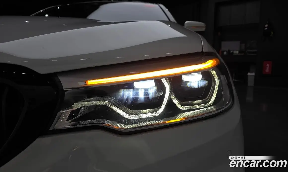 BMW 5 серия 2017 2.0 автомат (гидро), фото 8
