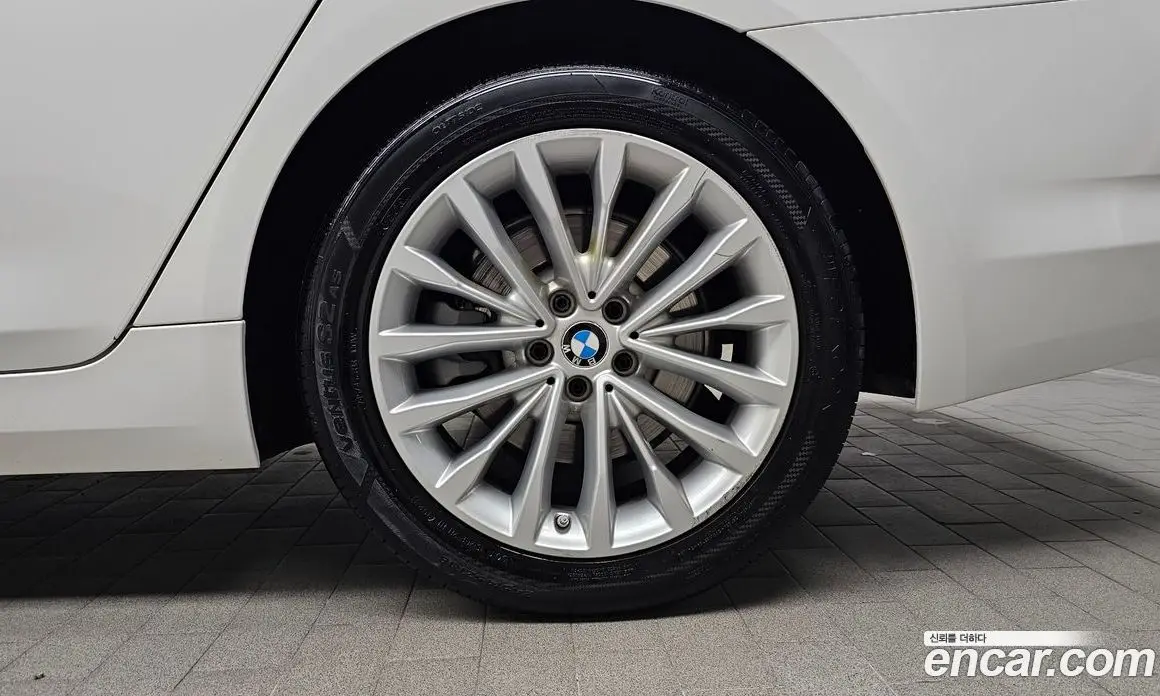 BMW 5 серия 2018 2.0 автомат (гидро), фото 7
