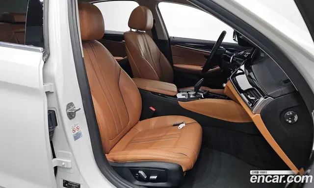 BMW 5 серия 2018 2.0 автомат (гидро), миниатюра 11