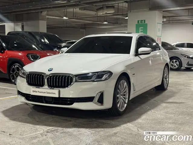 BMW 5 серия, 2023, 58 946 км