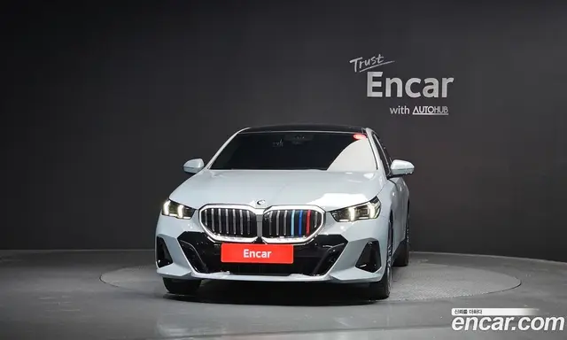 BMW 5 серия 2024 2.0 автомат (гидро), миниатюра 3