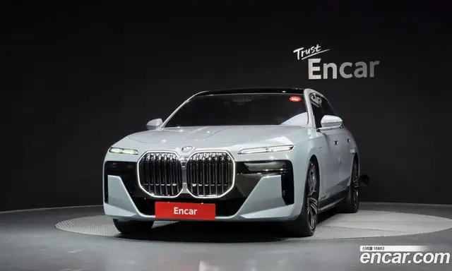BMW 7 серия 2025 3.0 автомат (гидро), миниатюра 3