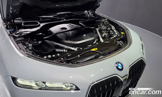 BMW 7 серия 2025 3.0 автомат (гидро), миниатюра 6