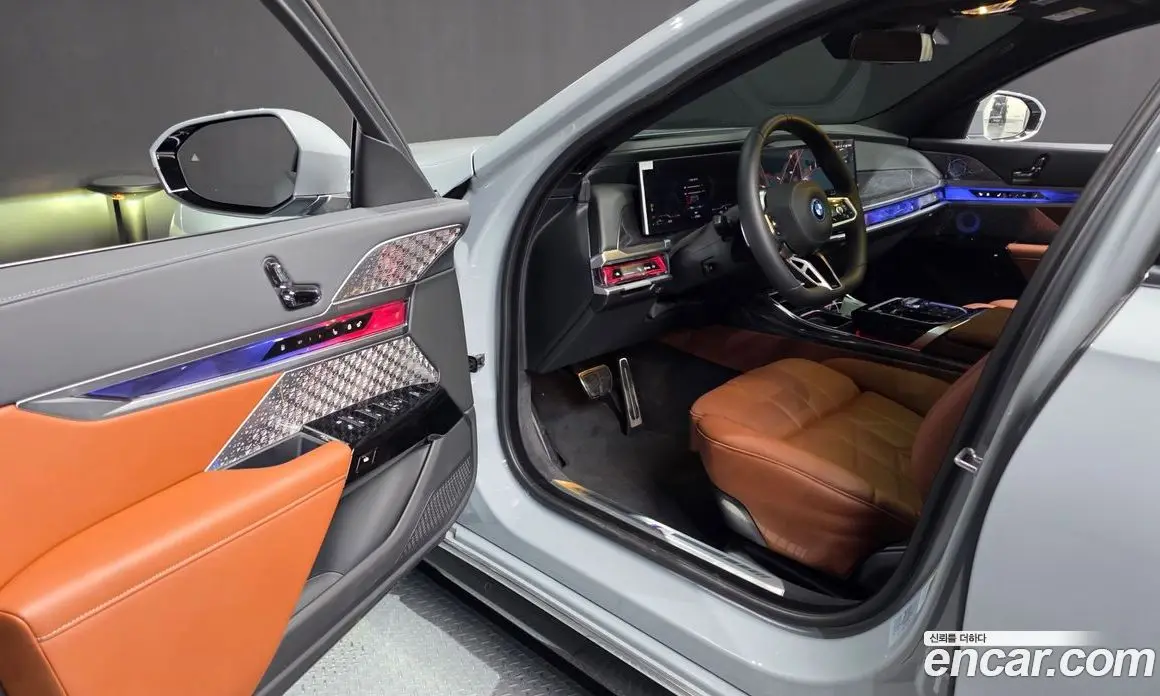 BMW 7 серия 2025 3.0 автомат (гидро), фото 10