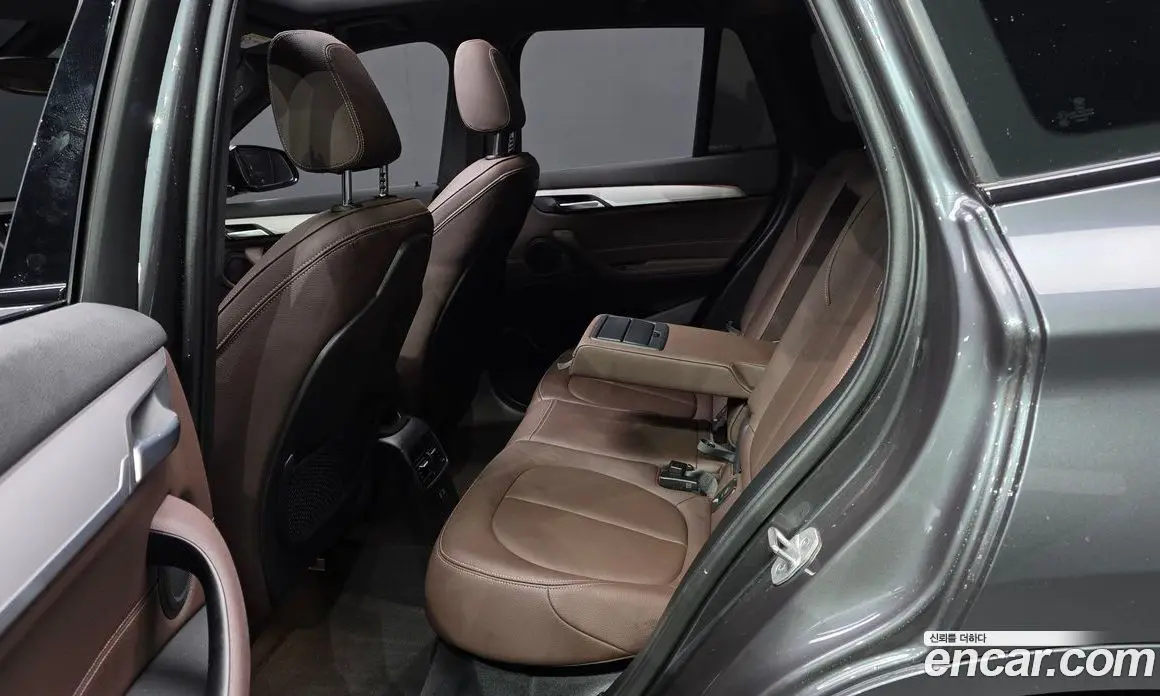 BMW X1 2021 2.0 автомат (гидро), фото 15