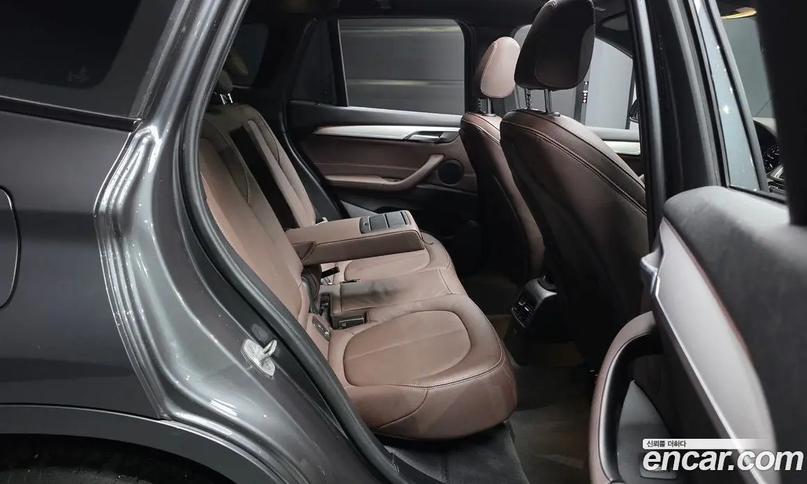 BMW X1 2021 2.0 автомат (гидро), фото 17