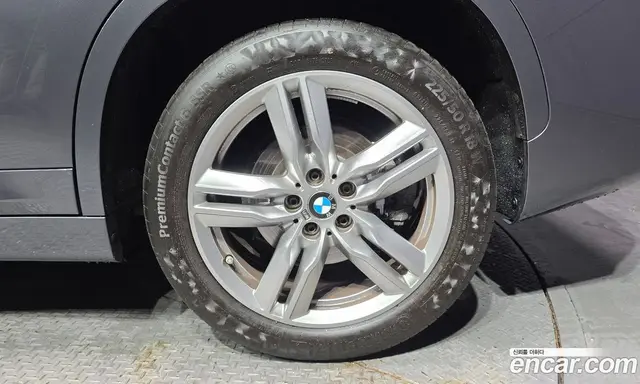 BMW X1 2021 2.0 автомат (гидро), миниатюра 6