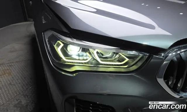 BMW X1 2021 2.0 автомат (гидро), миниатюра 7
