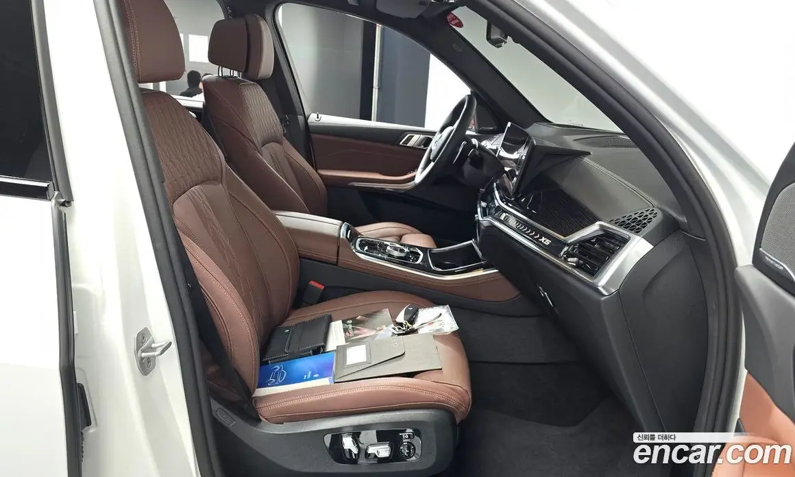 BMW X5 2025 3.0 автомат (гидро), фото 16