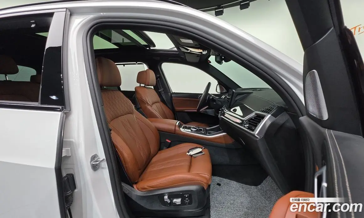 BMW X5 2025 4.4 автомат (гидро), фото 13