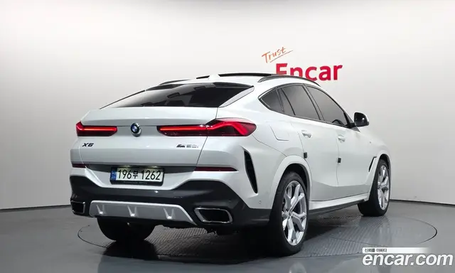 BMW X6 2022 3.0 автомат (гидро), миниатюра 2