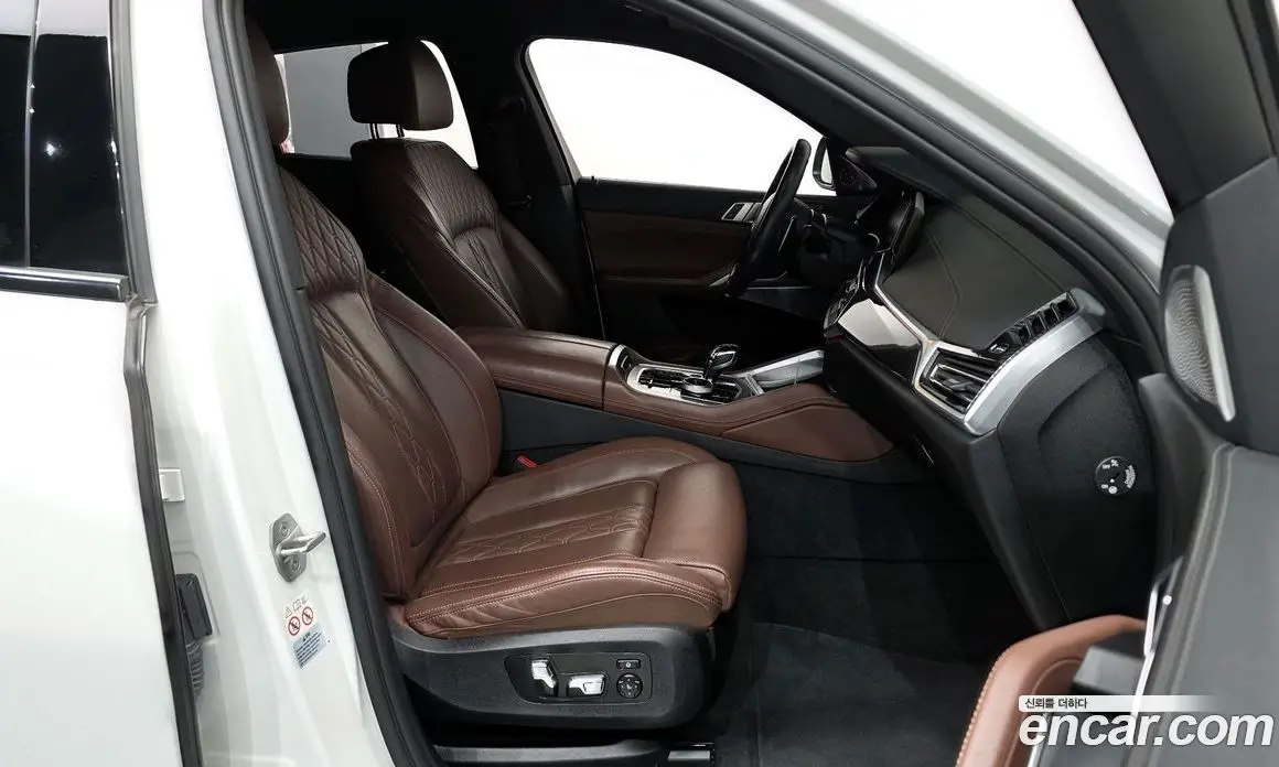 BMW X6 2022 3.0 автомат (гидро), фото 11