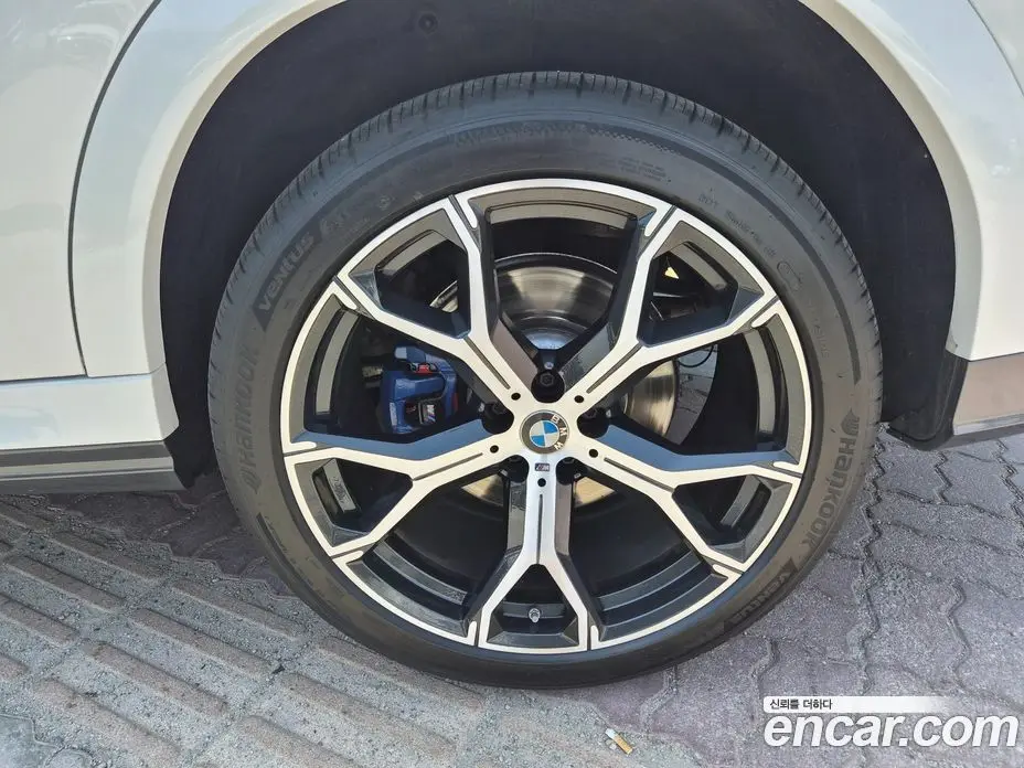 BMW X6 2022 3.0 автомат (гидро), фото 5