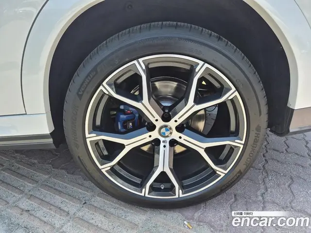 BMW X6 2022 3.0 автомат (гидро), миниатюра 5