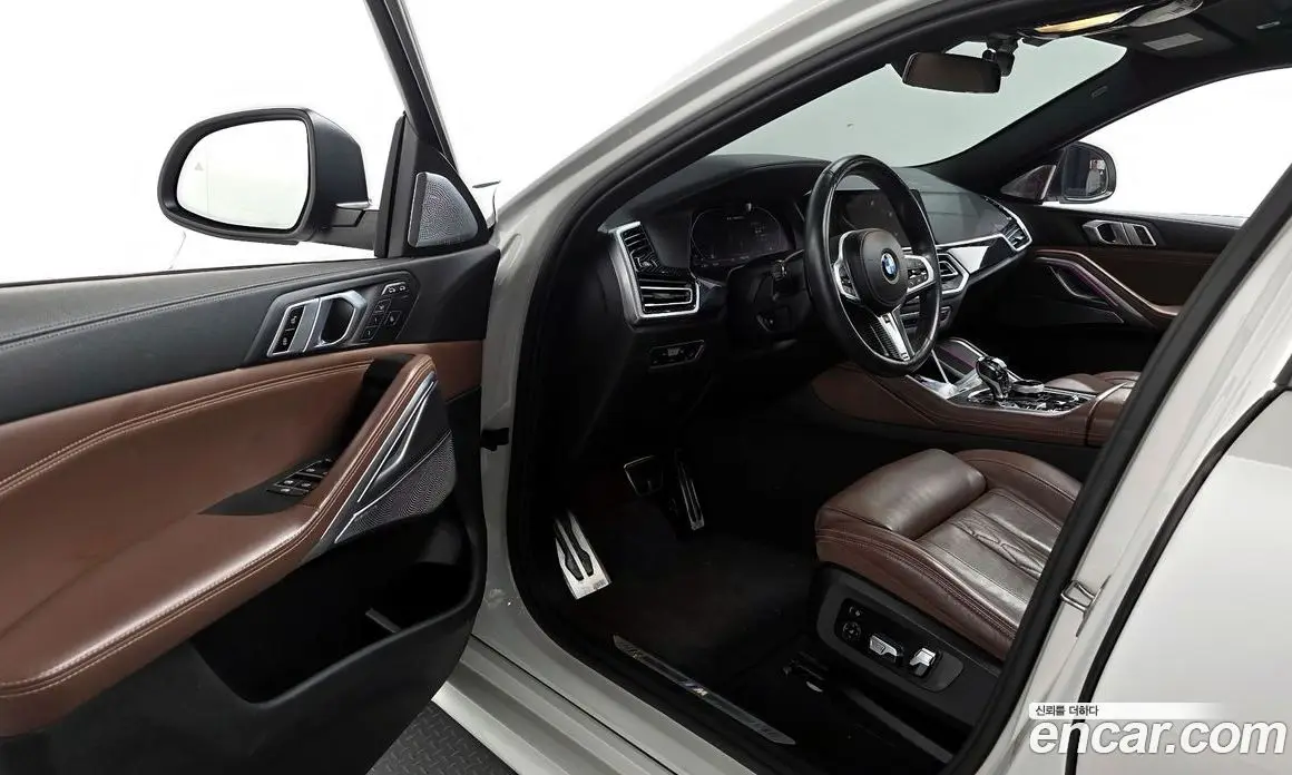 BMW X6 2022 3.0 автомат (гидро), фото 10