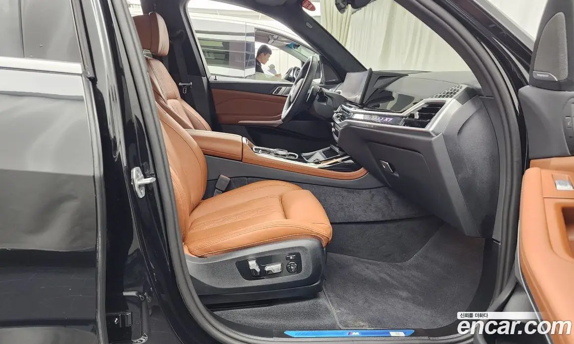 BMW X7 2024 3.0 автомат (гидро), фото 17