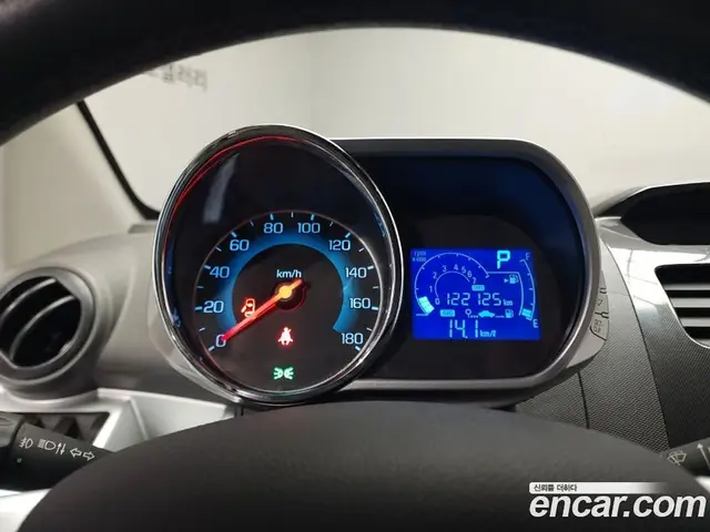 Chevrolet Spark 2014 1.0 автомат (гидро), миниатюра 6