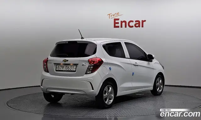Chevrolet Spark 2015 1.0 автомат (гидро), миниатюра 2