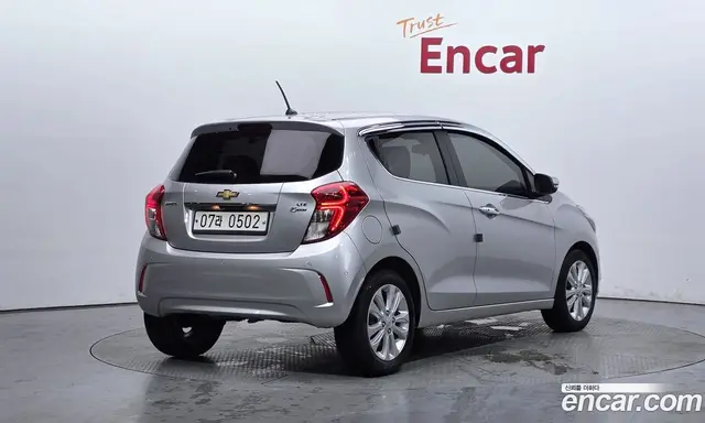 Chevrolet Spark 2015 1.0 автомат (гидро), миниатюра 2