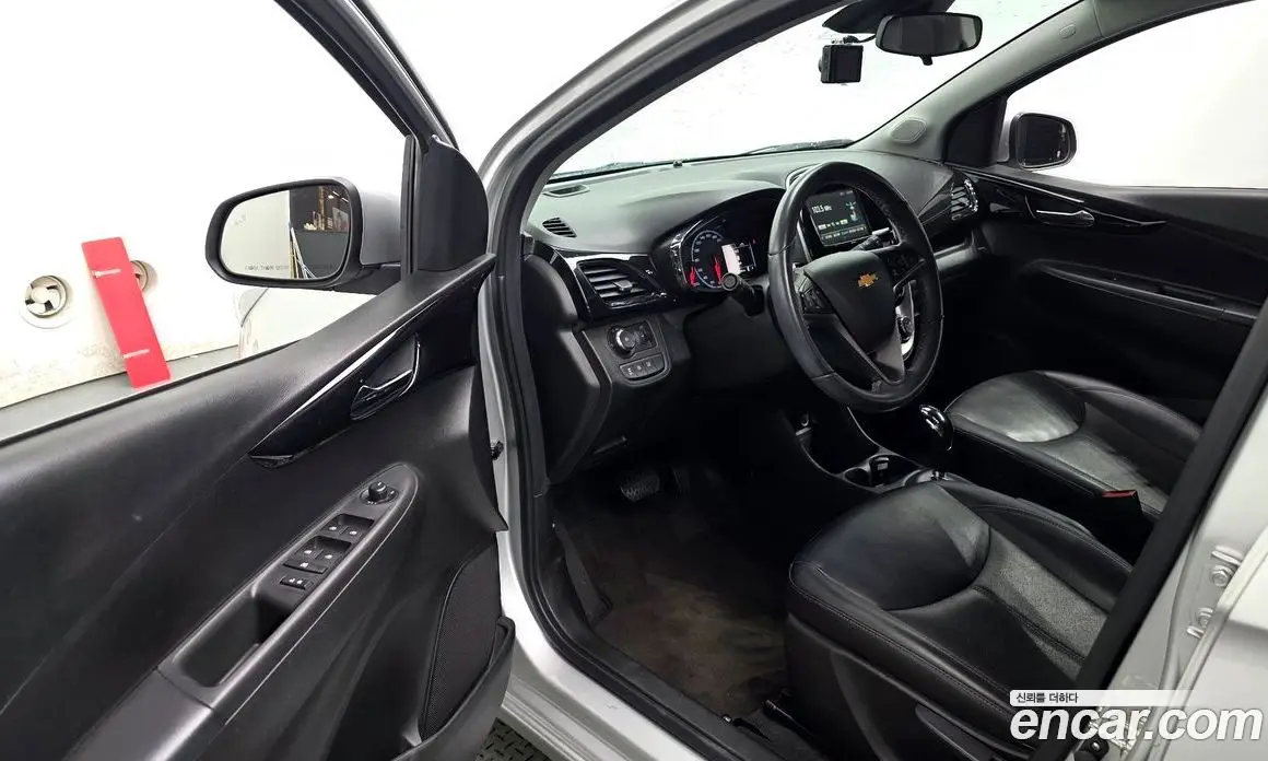 Chevrolet Spark 2015 1.0 автомат (гидро), фото 13