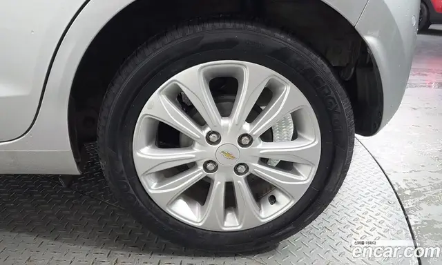 Chevrolet Spark 2015 1.0 автомат (гидро), миниатюра 7