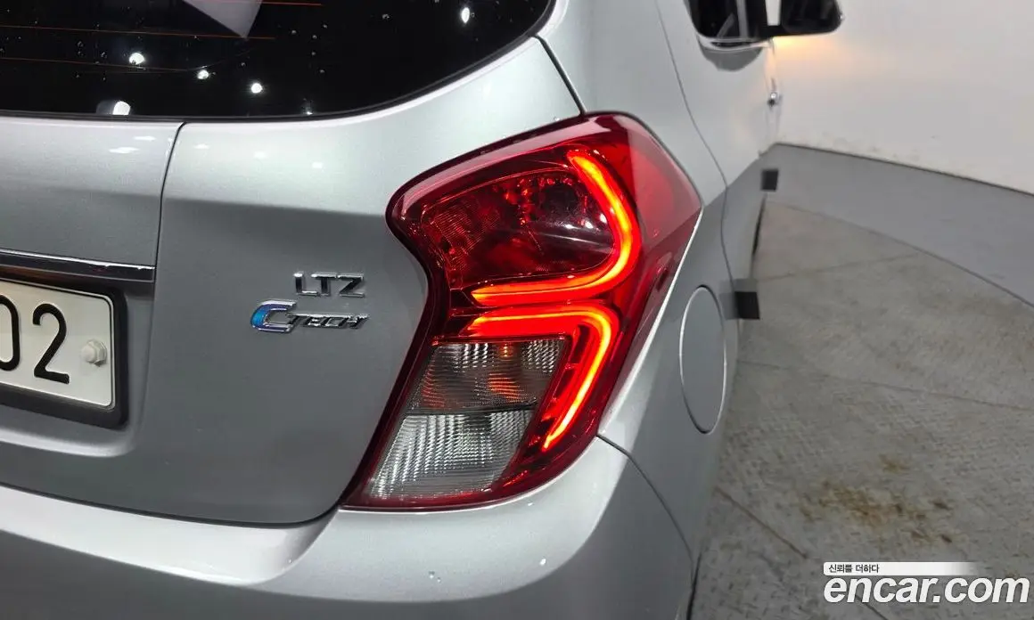Chevrolet Spark 2015 1.0 автомат (гидро), фото 9