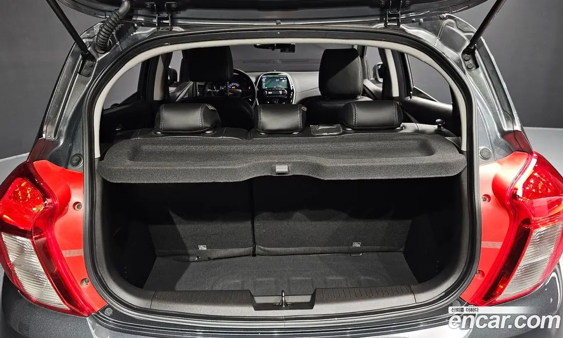 Chevrolet Spark 2017 1.0 автомат (гидро), фото 20
