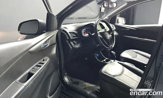 Chevrolet Spark 2017 1.0 автомат (гидро), миниатюра 10