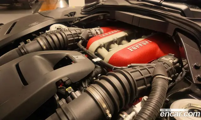 Ferrari Purosangue 2024 6.5 автомат (гидро), миниатюра 8