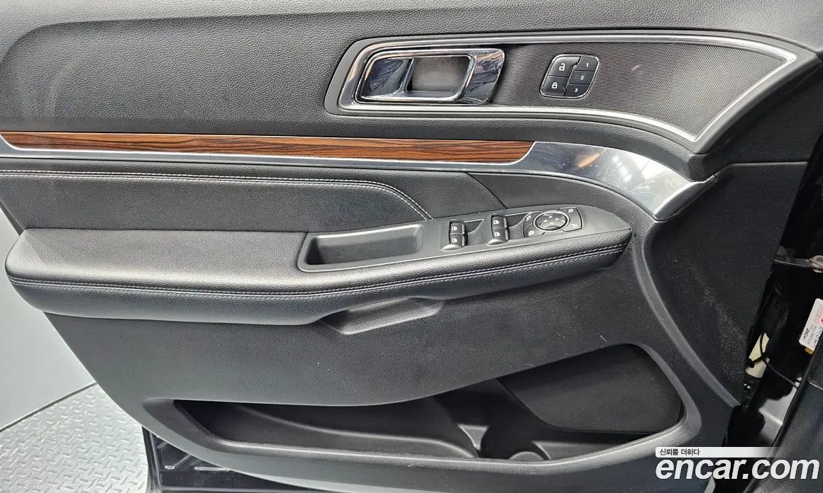 Ford Explorer 2017 3.5 автомат (гидро), фото 14