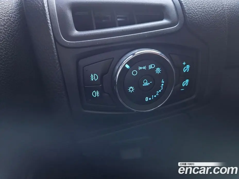 Ford Focus 2013 2.0 автомат (гидро), фото 15