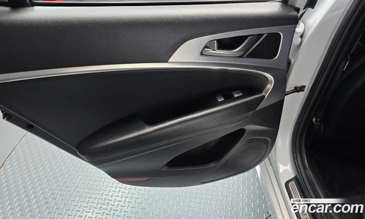 Genesis G70 2019 2.0 автомат (гидро), фото 15