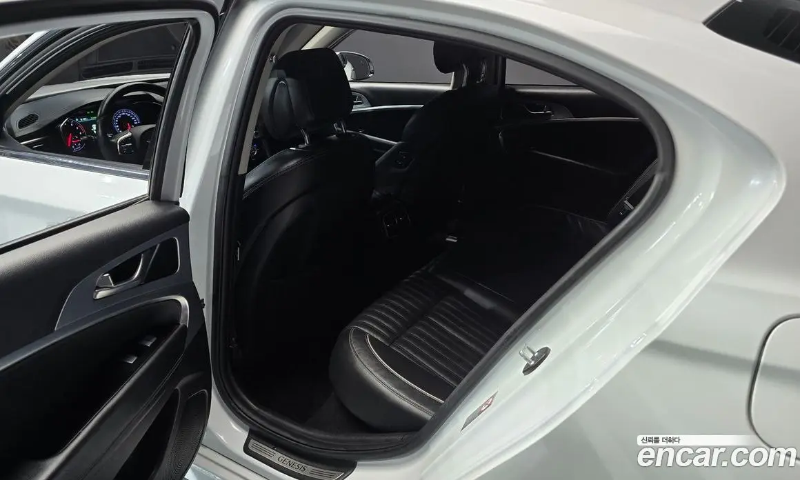 Genesis G70 2019 2.0 автомат (гидро), фото 18