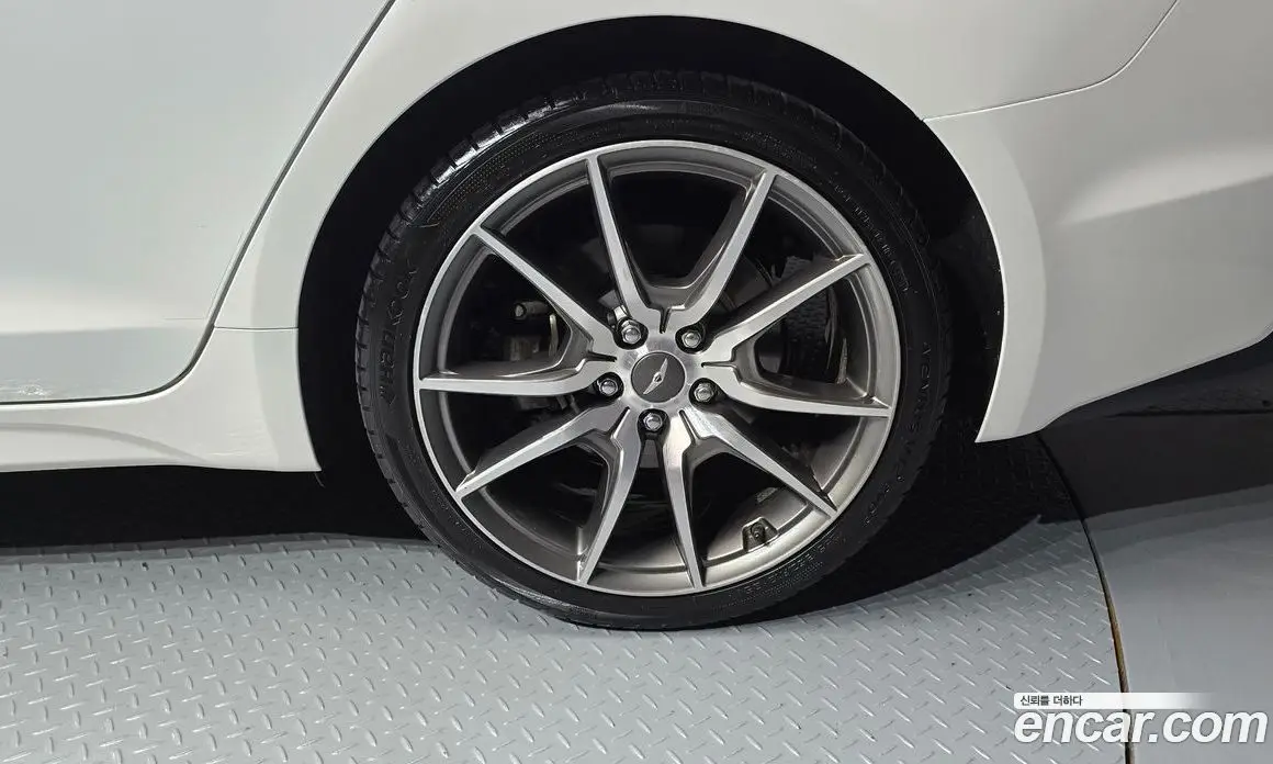 Genesis G70 2019 2.0 автомат (гидро), фото 7