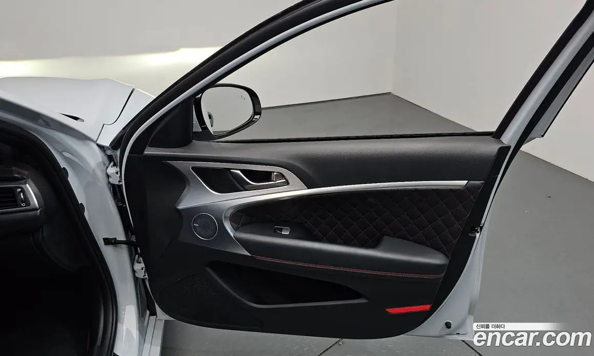 Genesis G70 2020 2.0 автомат (гидро), фото 14