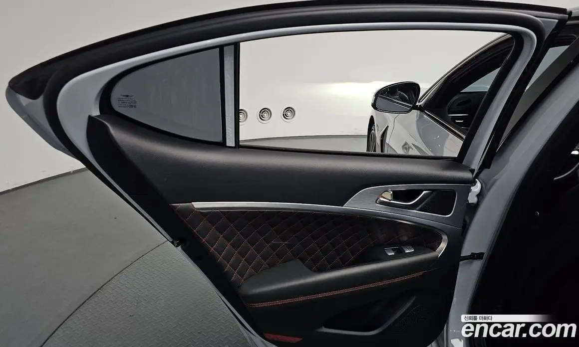 Genesis G70 2020 2.0 автомат (гидро), фото 15