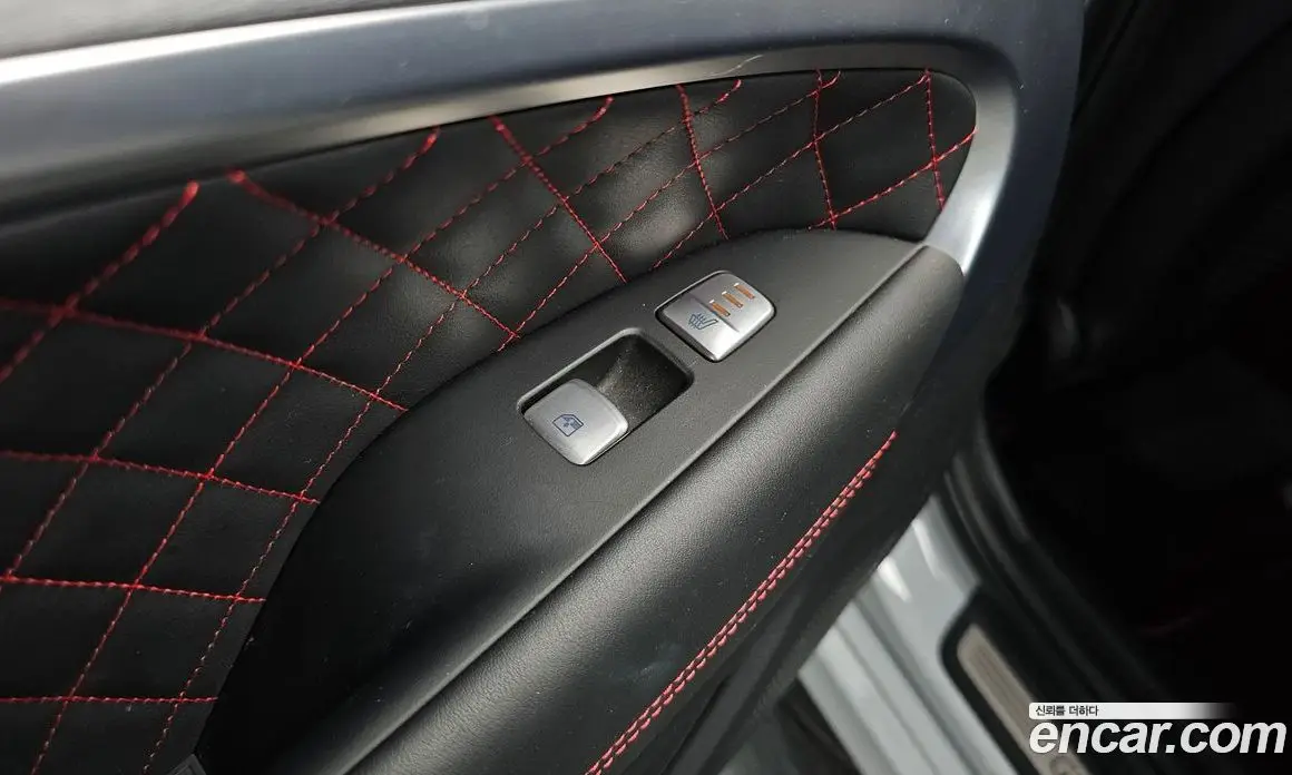 Genesis G70 2020 2.0 автомат (гидро), фото 25