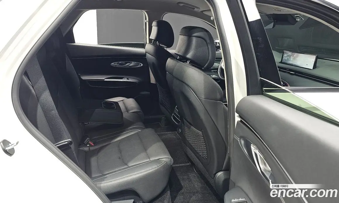 Genesis GV70 2022 2.5 автомат (гидро), фото 16