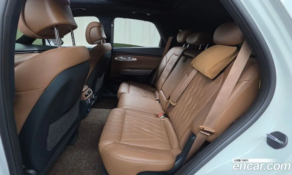 Genesis GV70 2024 2.5 автомат (гидро), фото 18