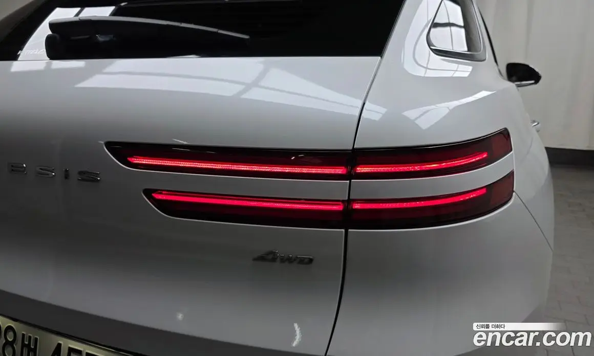 Genesis GV70 2024 2.5 автомат (гидро), фото 9