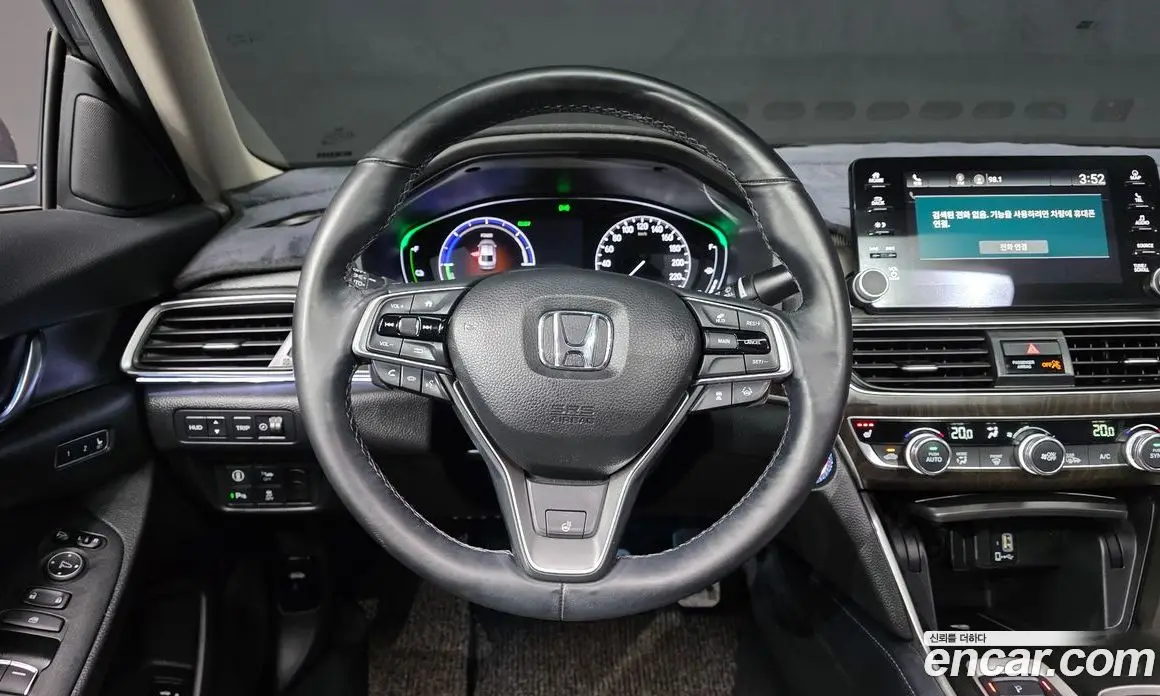 Honda Accord 2018 2.0 автомат (гидро), фото 14