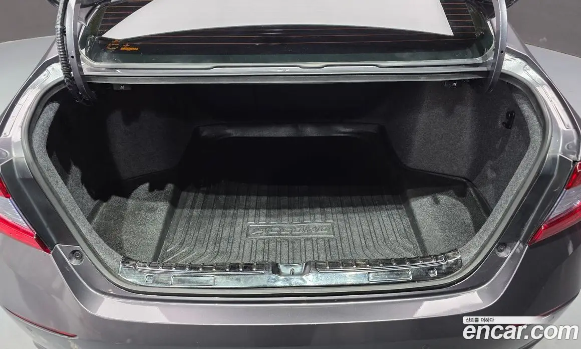 Honda Accord 2018 2.0 автомат (гидро), фото 18