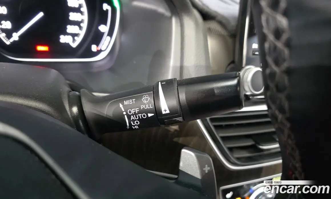 Honda Accord 2018 2.0 автомат (гидро), фото 19